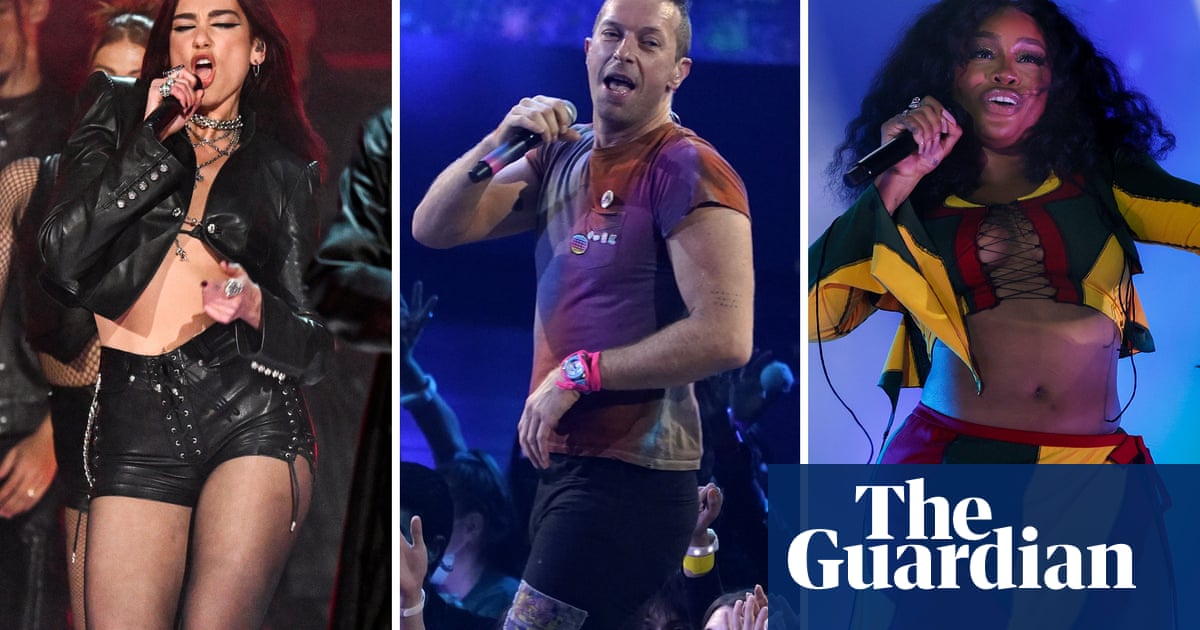 "Glastonbury 2024: Dua Lipa, Coldplay, SZA, and Shania Twain Headline Festival"