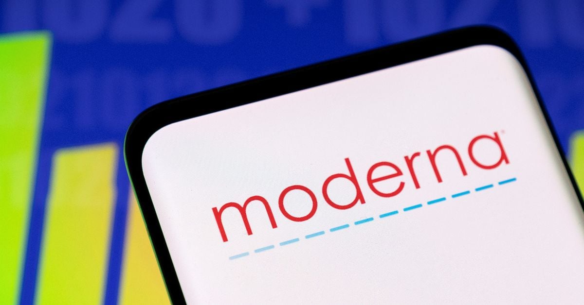 Featured image for Moderna's Commercial Officer Resigns, CEO Takes Charge of Vaccine Sales