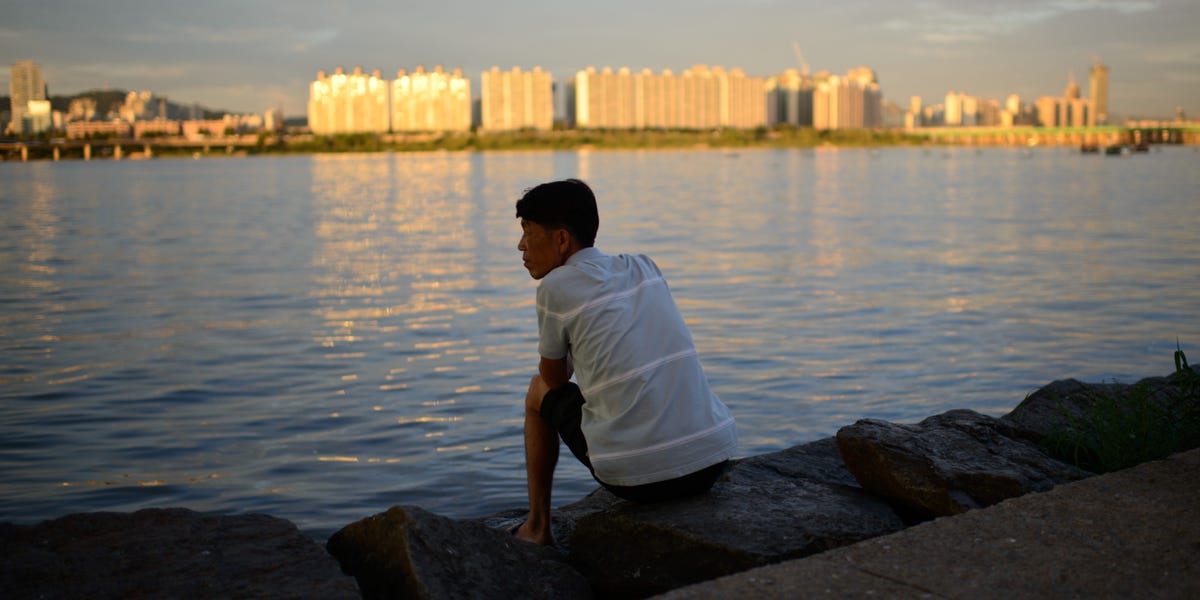 South Korea offers $500 to reclusive youth to leave their homes