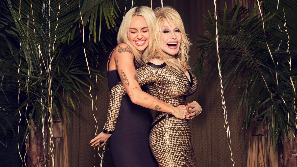 Controversial Miley Cyrus and Dolly Parton duet removed from Wisconsin school concert