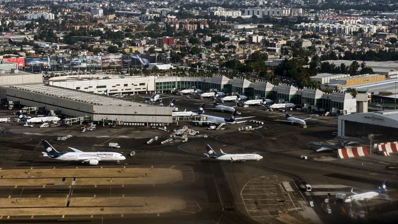 Featured image for Multiple Near Misses on Mexico City Runway Involving Delta and AeroMéxico Jets