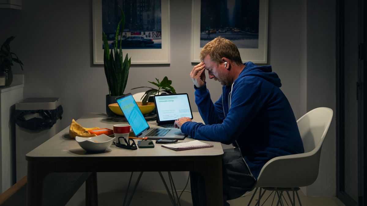 "Breaking the Streaming Addiction: How to Cut Costs and Still Stay Connected"
