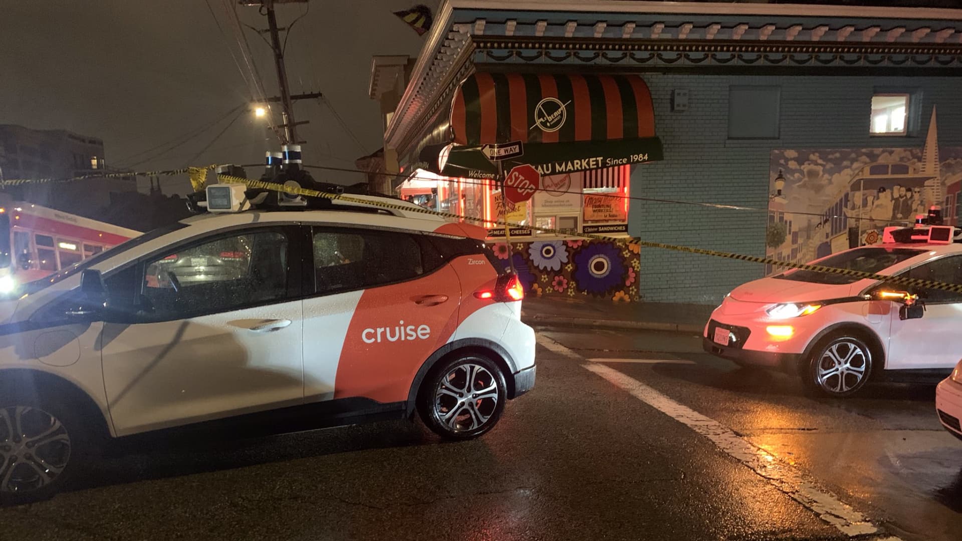 Storm Chaos in San Francisco: Cruise Robotaxis Blocked, Waves Batter Embarcadero, and Windows Blown Out.