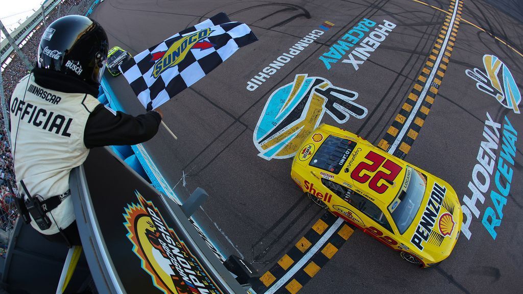Featured image for Logano Clinches Third NASCAR Cup Title in Phoenix Showdown