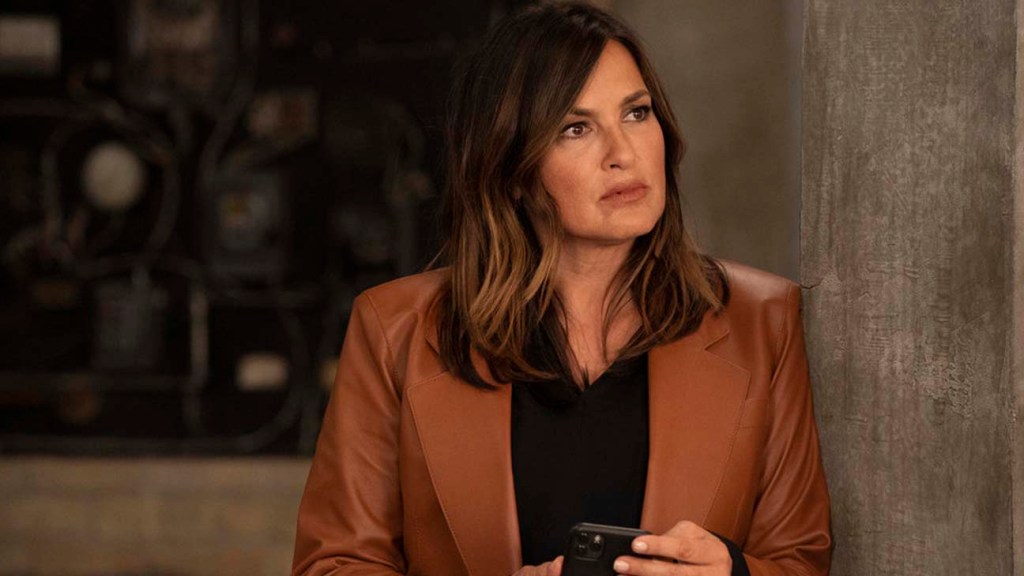 Featured image for Mariska Hargitay Shares Emotional Account of Surviving Rape in Her 30s