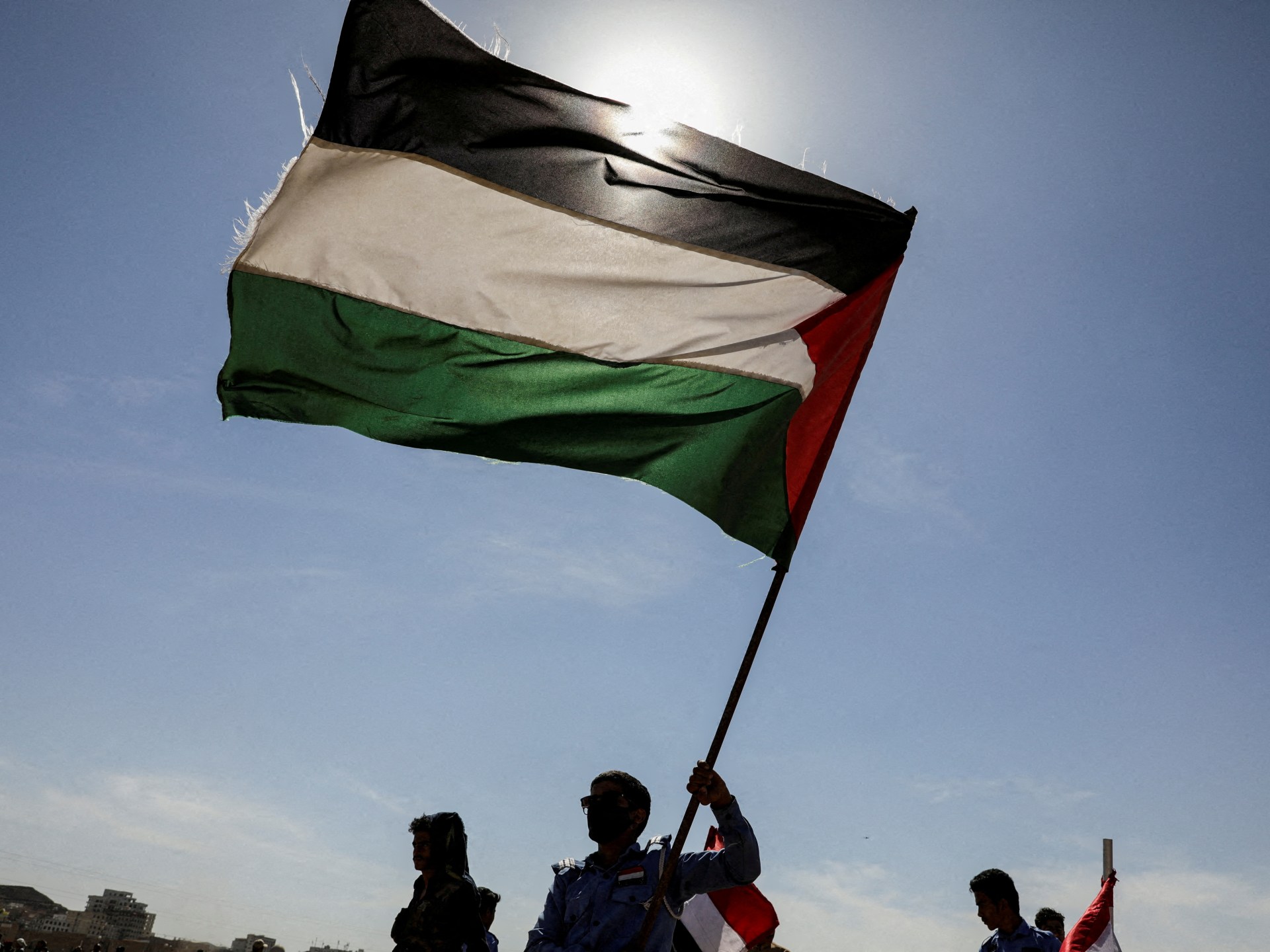 Featured image for "Houthi Attacks Escalate: US and Israeli Ships Targeted, Drones Downed, and Cargo Ship Abandoned"