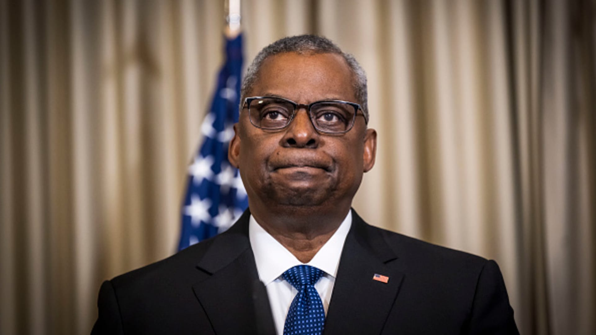 "White House Stands by Defense Secretary Austin Amid Hospitalization Mystery"