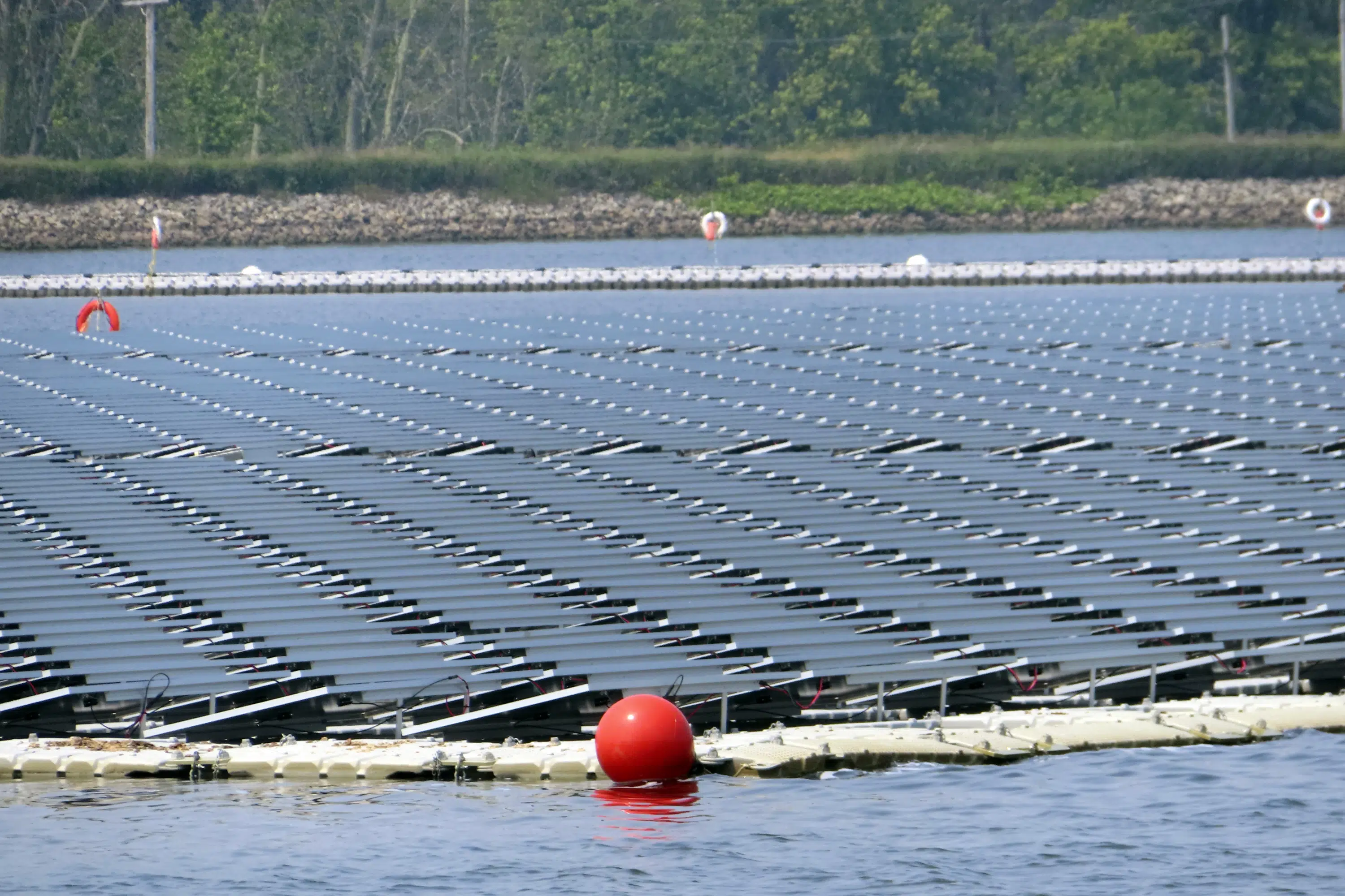 Featured image for Solar Panels on Reservoir Power Water Treatment Plant in New Jersey