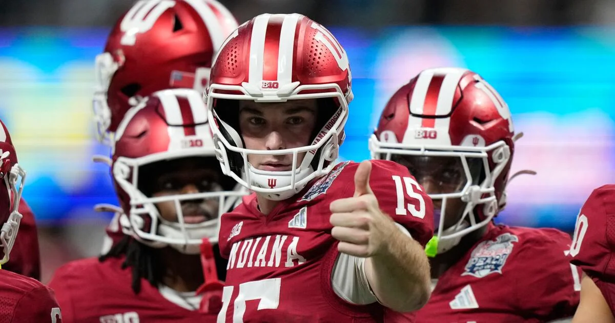 Raiders Bet on Mendoza as Edge-Heavy 2026 Mock Draft Unfolds