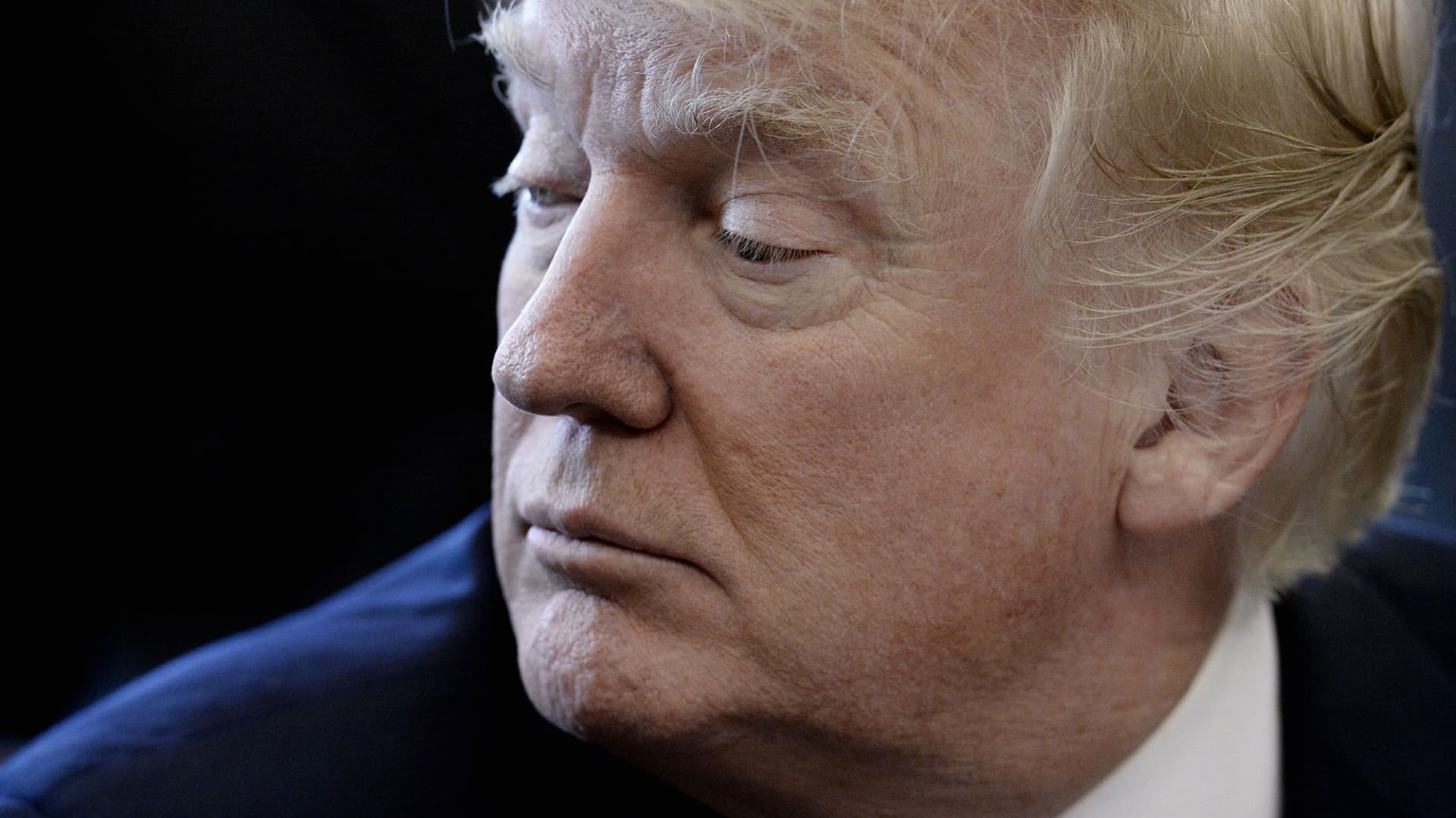 Trump urges Iran to strike nuclear deal amid escalating Middle East tensions