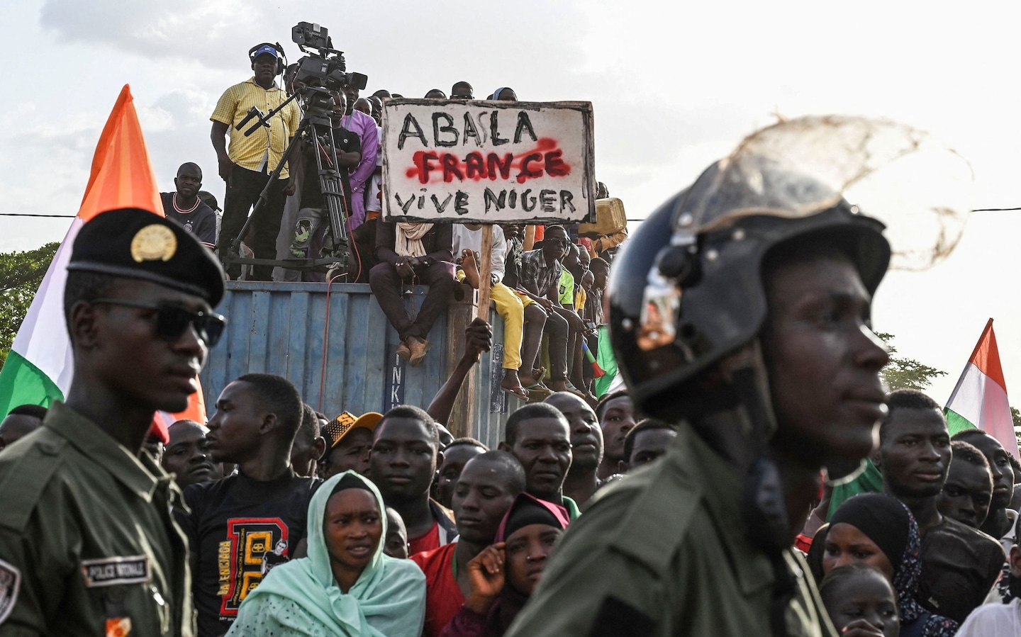 France's Withdrawal from Niger: A Warning to Former Colonies