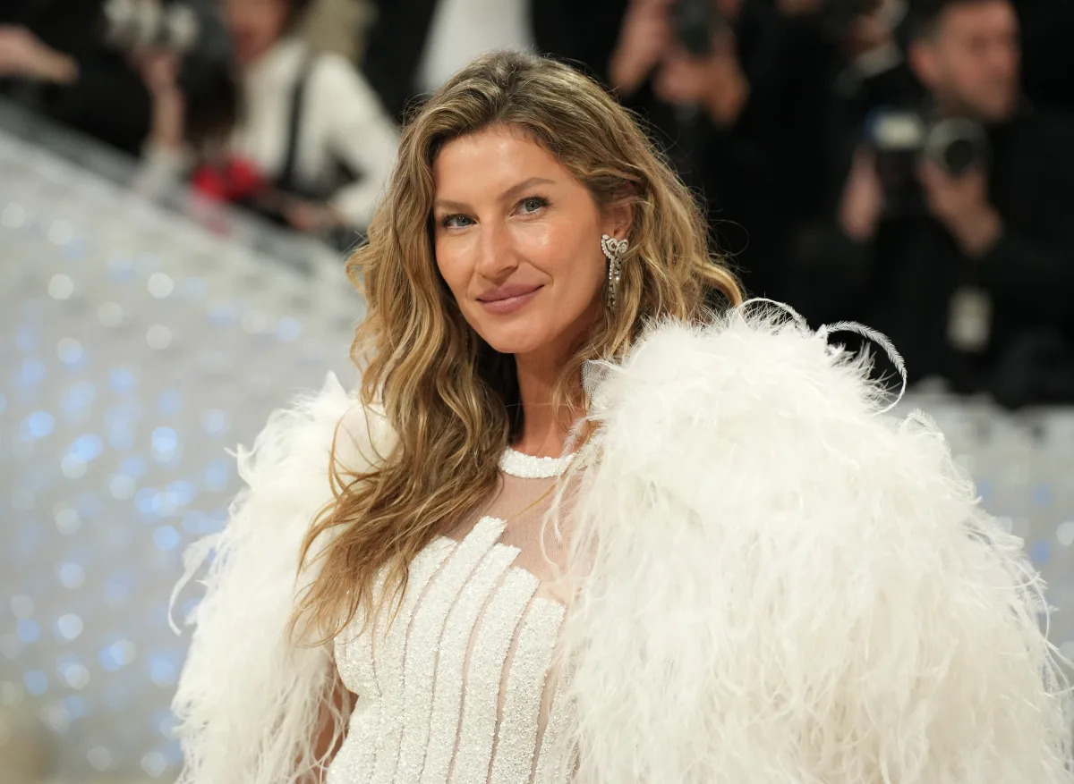 Gisele Bündchen Opens Up About Challenging Tom Brady Divorce