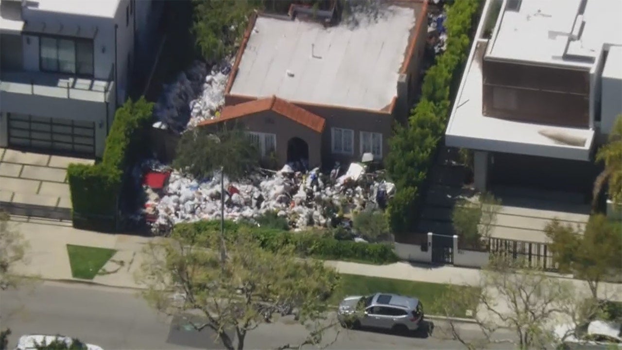 Featured image for "Los Angeles Officials Take Action to Clean Up Notorious 'Trash House' in Fairfax District"