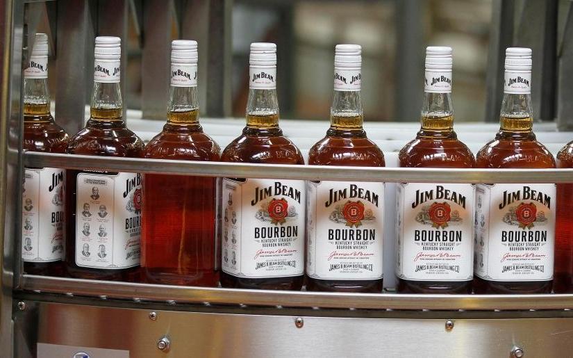 Featured image for Jim Beam to Close Kentucky Distillery in 2026