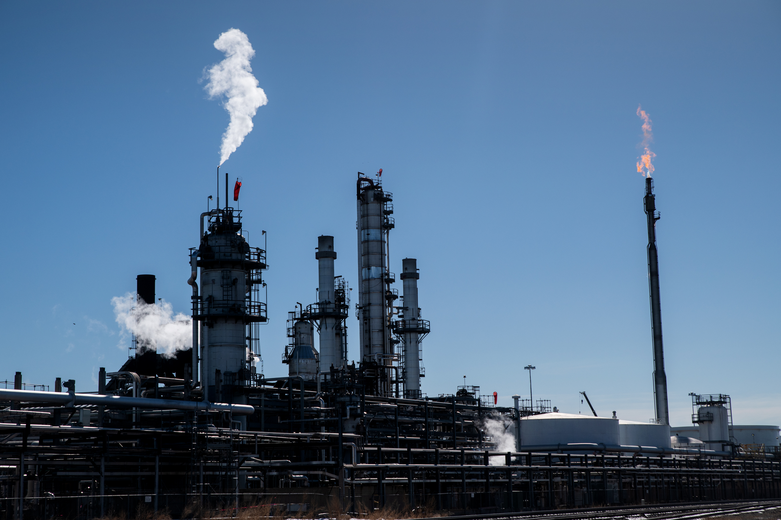 Featured image for EPA Continues to Block Suncor's Air Pollution Permit in Colorado