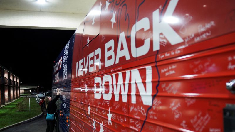 Featured image for Pro-DeSantis Super PAC Faces Ongoing Turmoil as Officials Depart