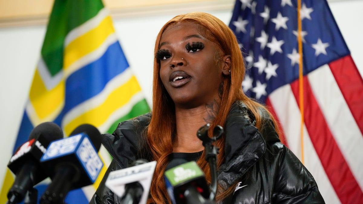 Oregon Teen Saves Baby After 3 Electrocuted