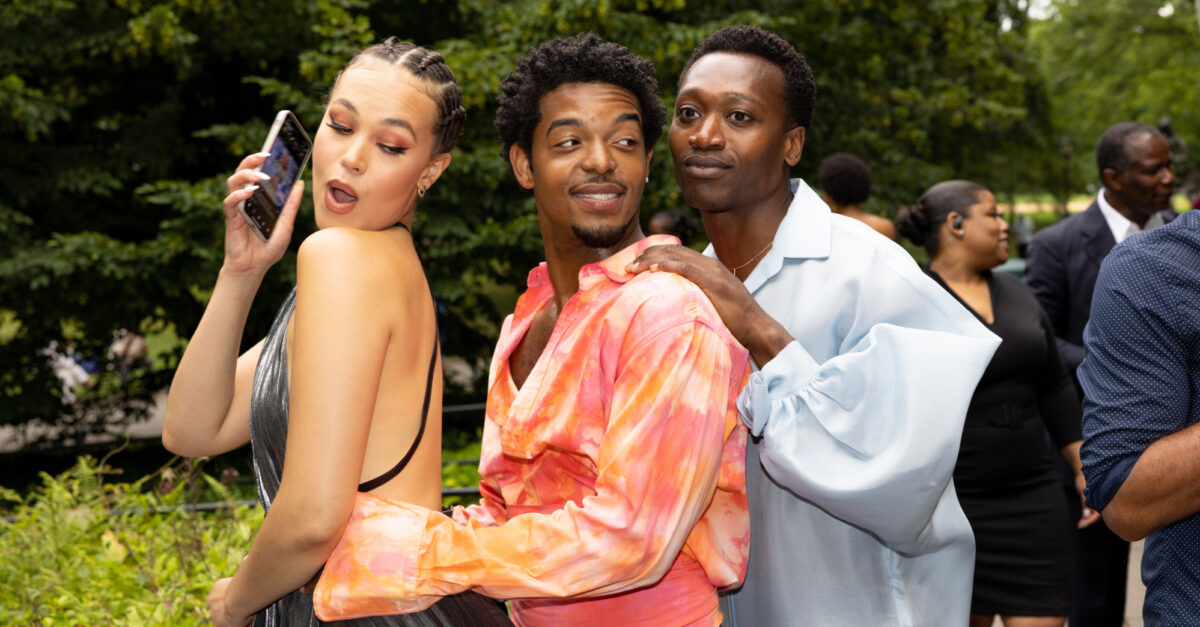 Featured image for Star-Studded 'Hamlet' Takes Central Park by Storm