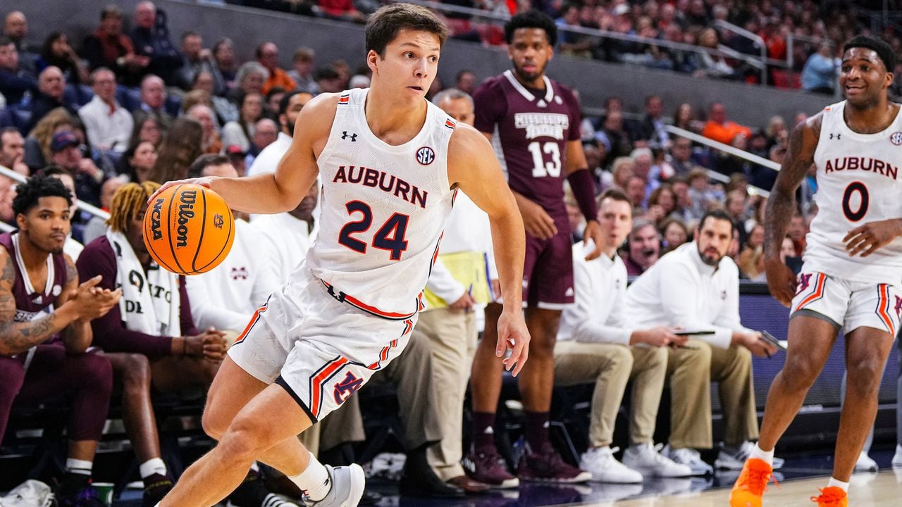 Featured image for "Auburn Walk-On and Iowa Face Off in NCAA Tournament Showdown"