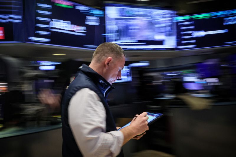 "Traders Brace for Market Volatility Amid Hot Inflation Data Release"