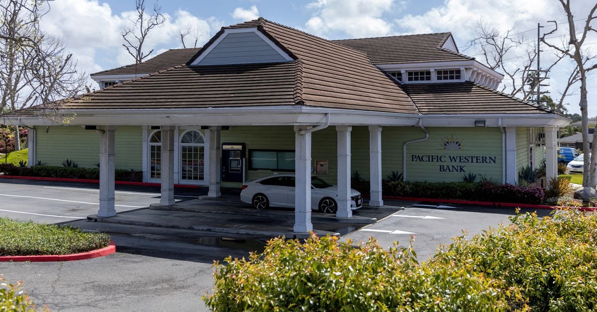 Featured image for US Regional Banking Crisis Worsens, PacWest and Western Alliance Stocks Plunge.