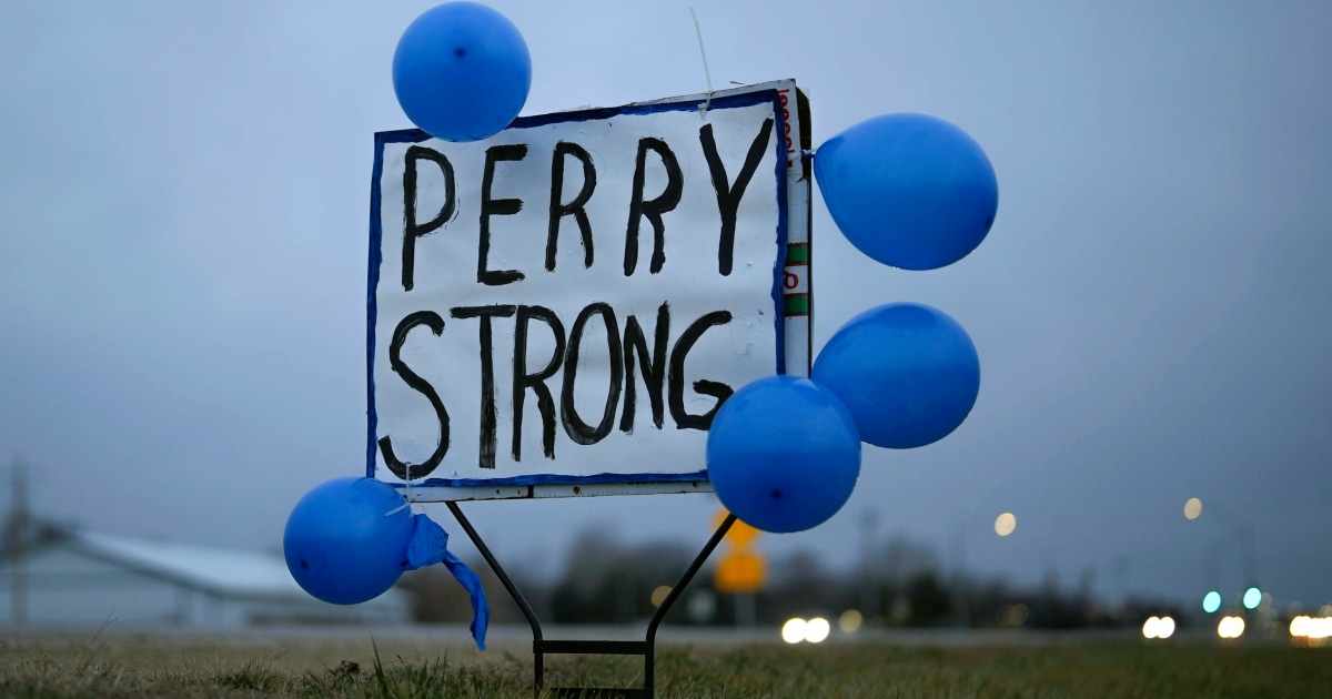 "Iowa School Shooter's Discord Activity and Community Support After Perry Shooting"