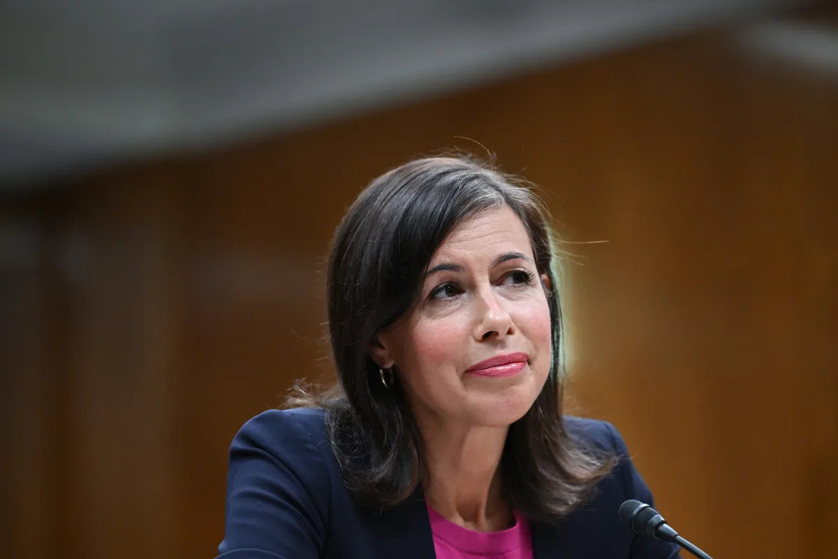 Featured image for "FCC Raises Broadband Speed Requirement to 100Mbps"