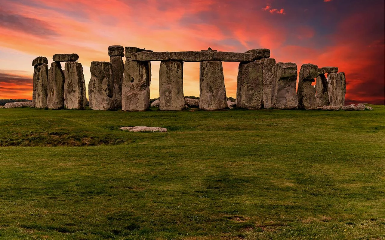 Featured image for Ancient Cow Tooth Sheds Light on Stonehenge's Origins