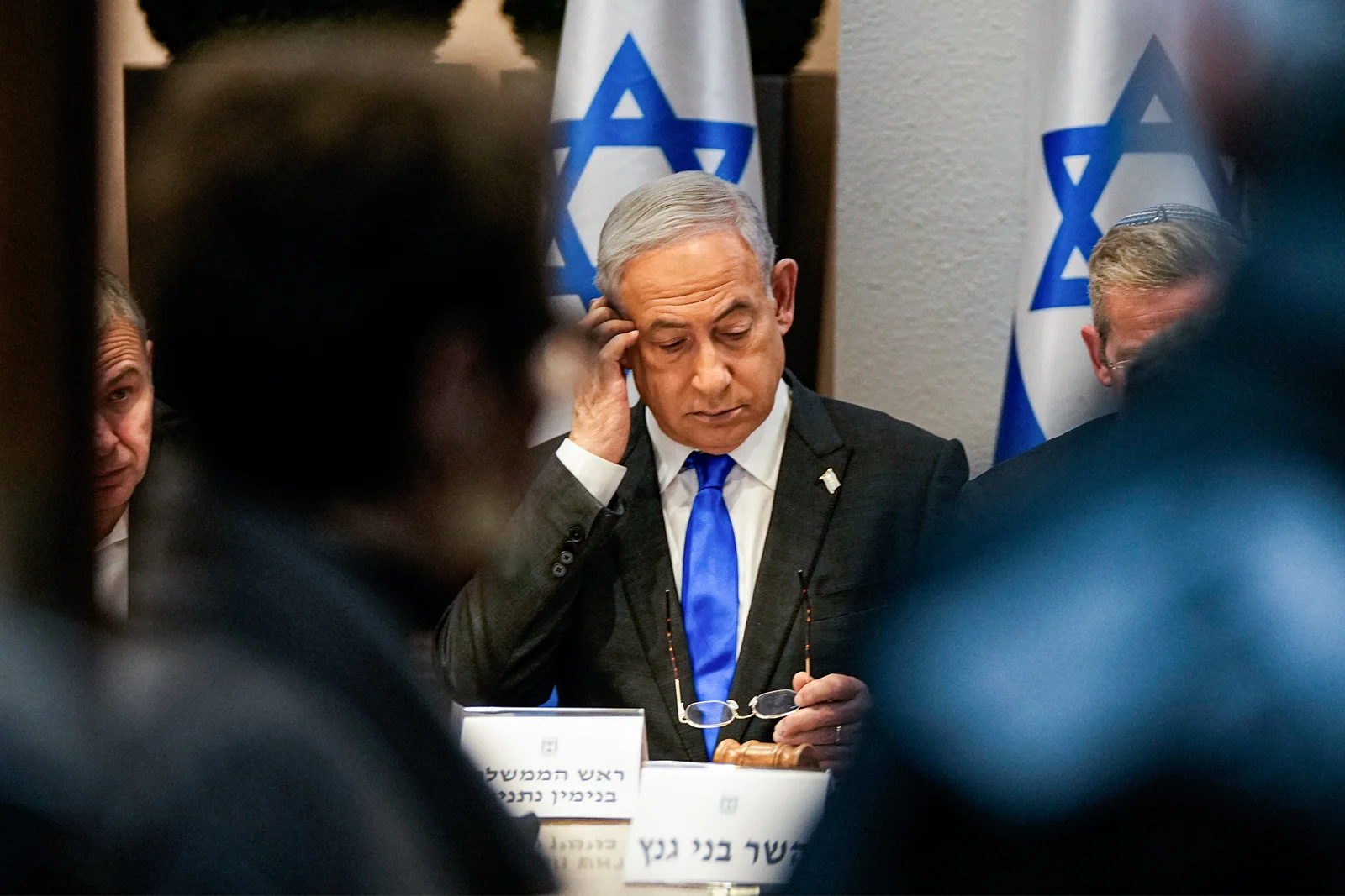 "Netanyahu's Waning Influence: U.S. Struggles to Manage Israel"