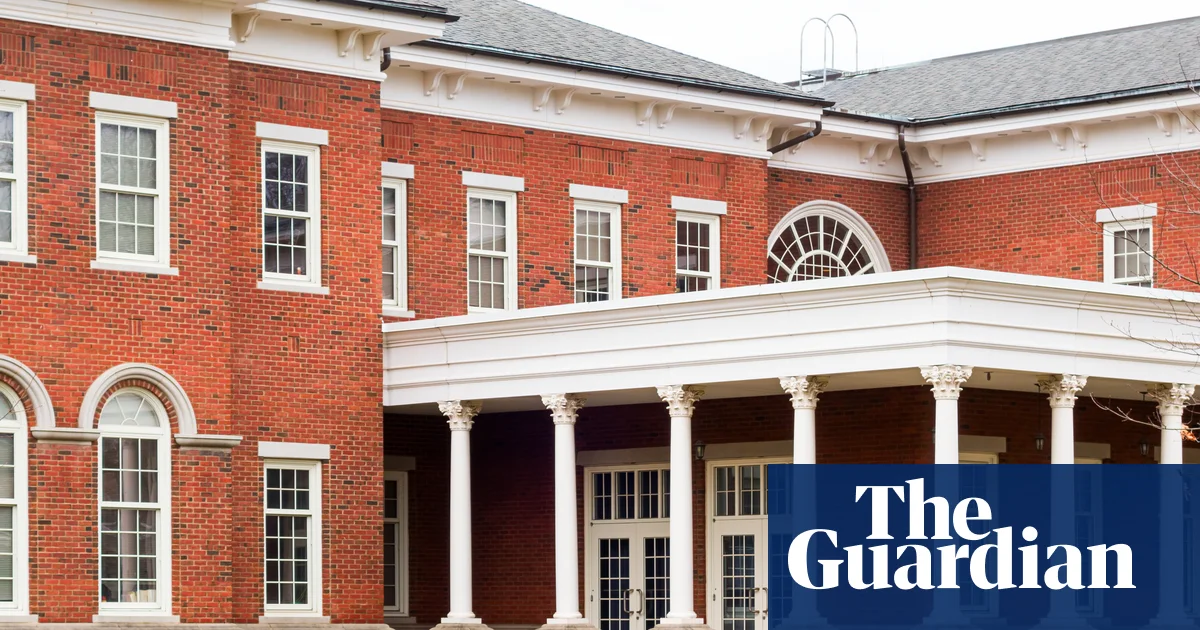 Featured image for UK cheerleader charged in infant's death and concealment