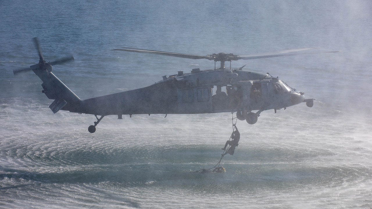 Featured image for "Survival in the Bay: US Navy Helicopter Crash"