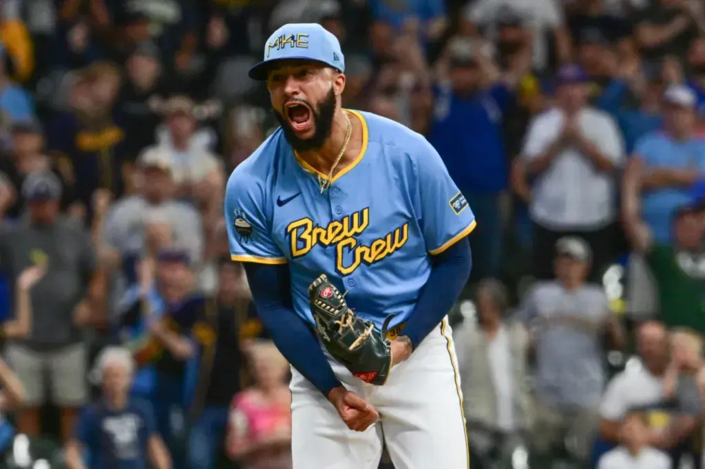 Featured image for Yankees Boost Bullpen with Devin Williams Acquisition