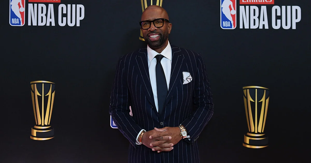 Kenny Smith urges UNC to honor Tar Heel legacy as coaching search begins