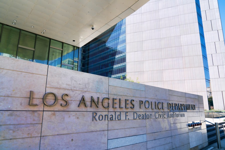 "LAPD Officers Prioritize Pokémon Go Over Robbery Calls in Shocking Video"