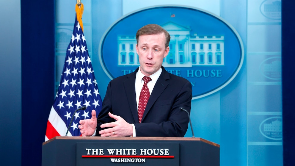 International Response to Houthi Attacks in the Red Sea: US, UK, and Yemeni Perspectives