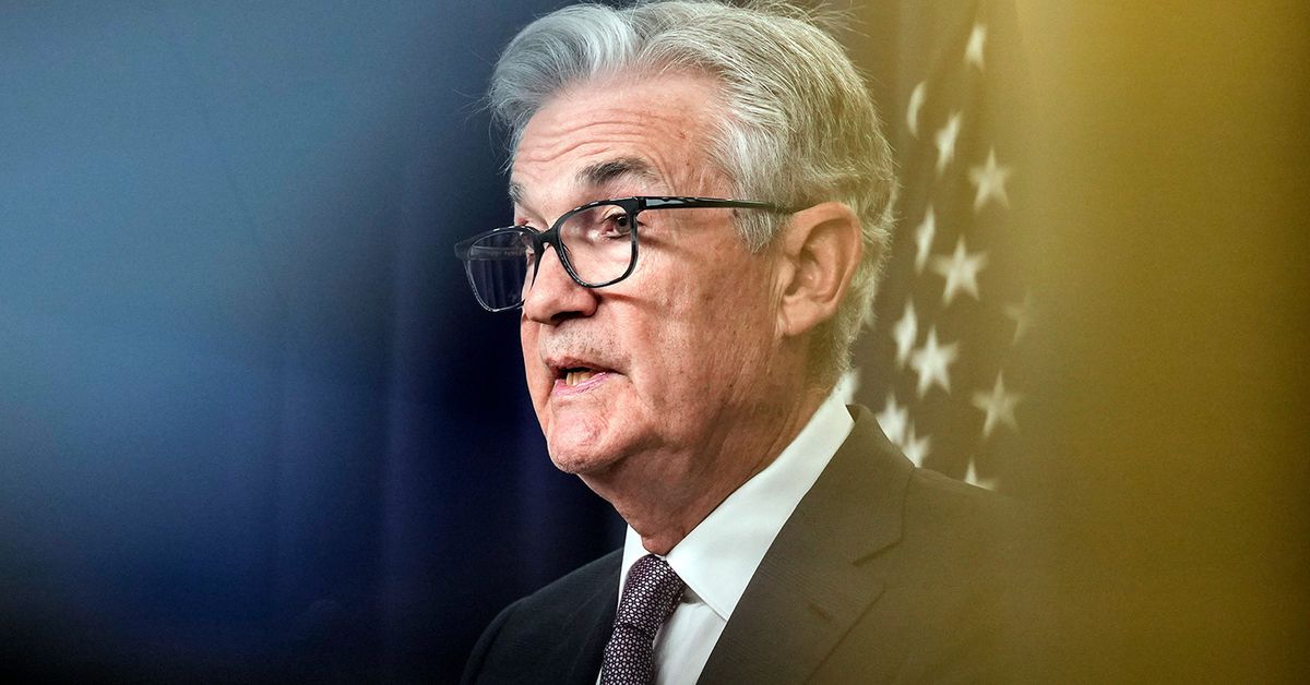 Bitcoin Stagnates Amidst Regulatory Uncertainty and Dovish Comments from Fed Chair.