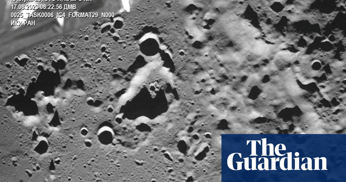 Russia's Luna-25 Lunar Lander Faces Technical Challenges in Moon Landing Attempt