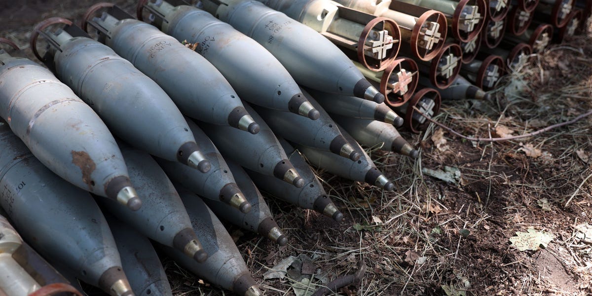 Featured image for "Russian Soldier Exposes Dangerous Shell Deficiency in Viral Video"