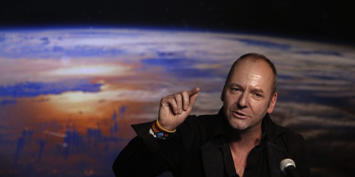 Featured image for Google's Willow Chip Accelerates Quantum Computing Advancements