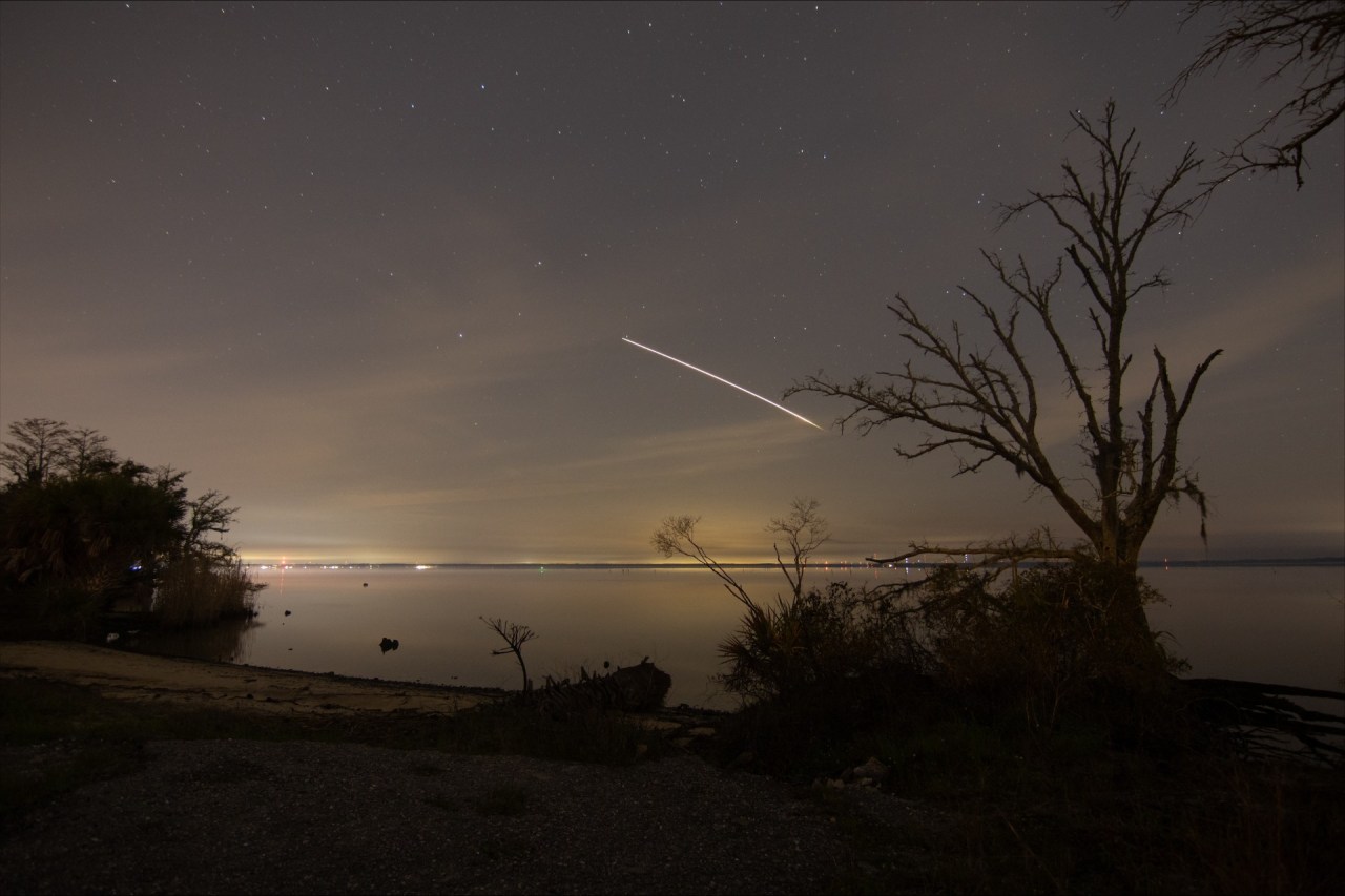 Featured image for "SpaceX Dragon Capsule Successfully Returns Crew-7 Astronauts to Earth"