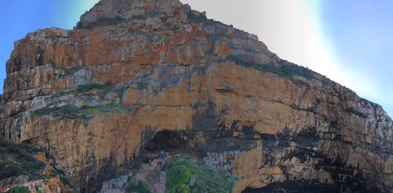 Featured image for South African Cave Tools Reveal End of Ice Age Life