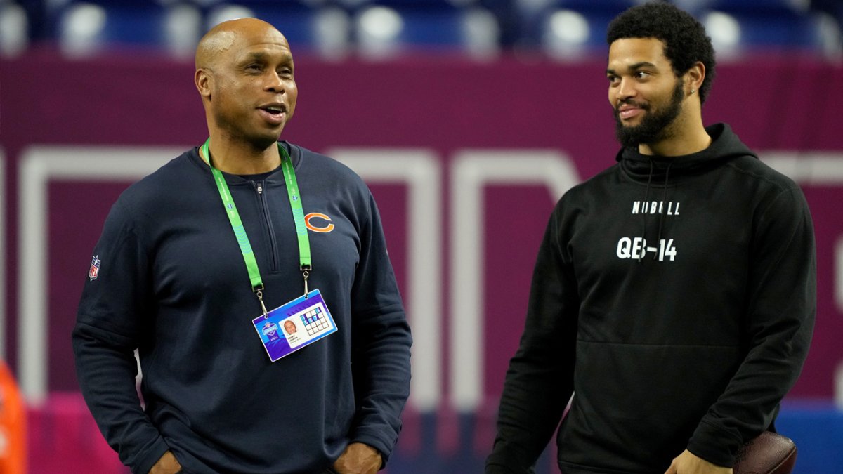 "Bears' QB Dilemma: Navigating the Caleb Williams and Justin Fields Saga"