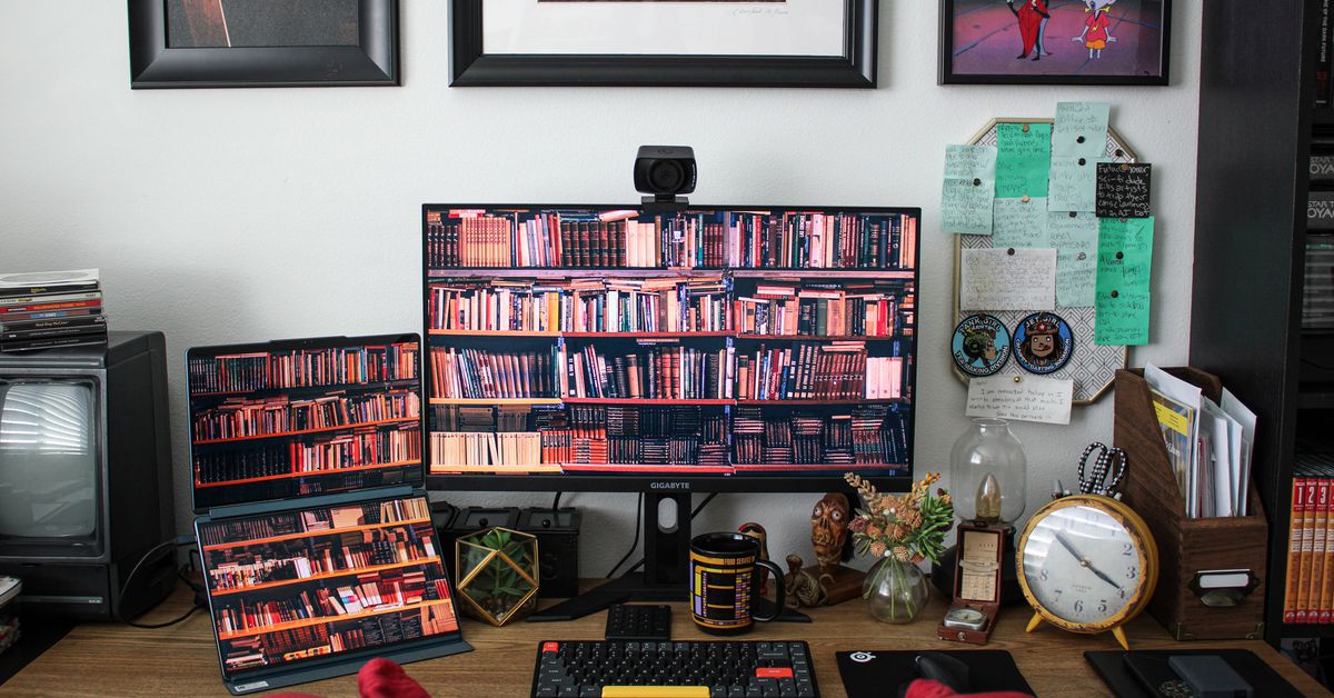 Featured image for "Inside Joanna Nelius's Desk: A Peek into the Tech Journalist's Workspace"