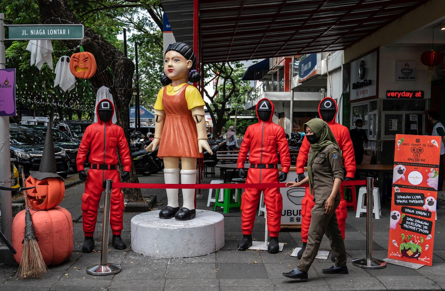 Southeast Asian Governments Demand Netflix Censorship Amid Growth