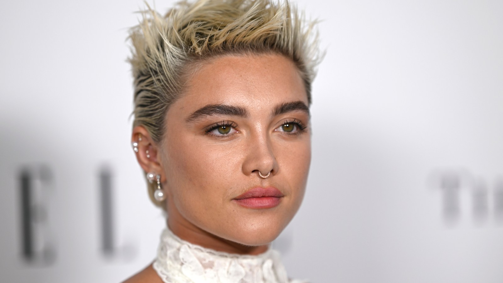 Featured image for Florence Pugh Struck in Face by Object at 'Dune: Part Two' Panel in Brazil