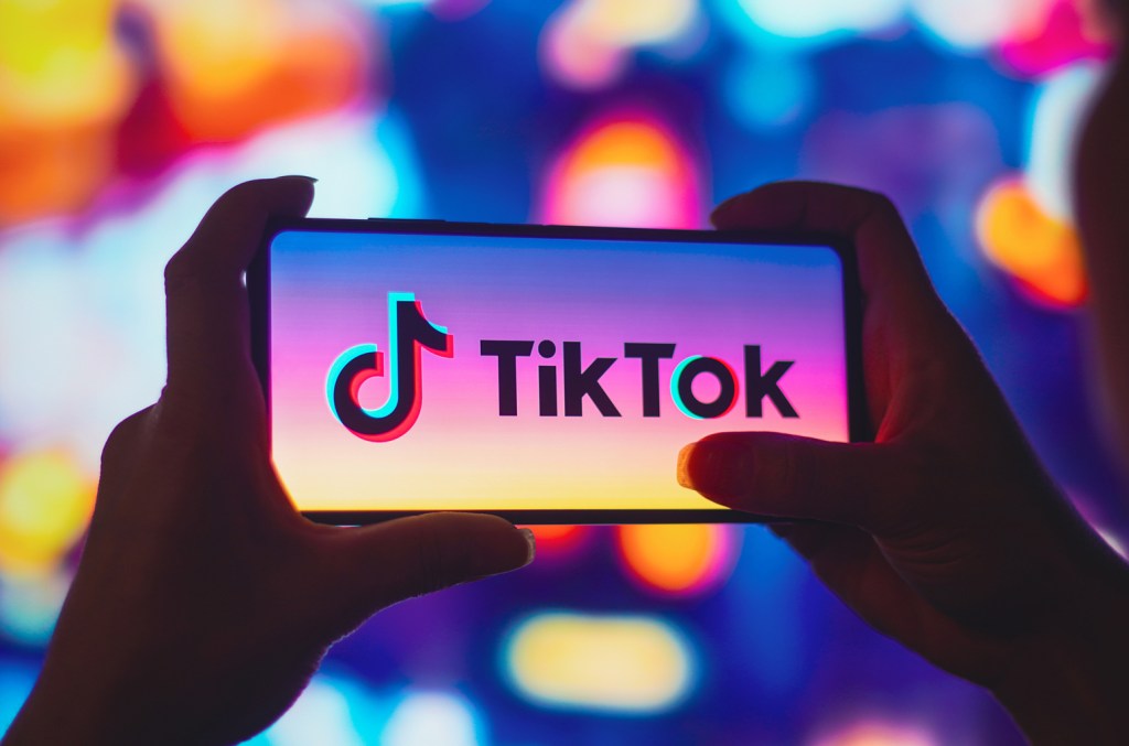 Featured image for Universal Music Group Threatens to Remove Songs from TikTok Amid Licensing Dispute