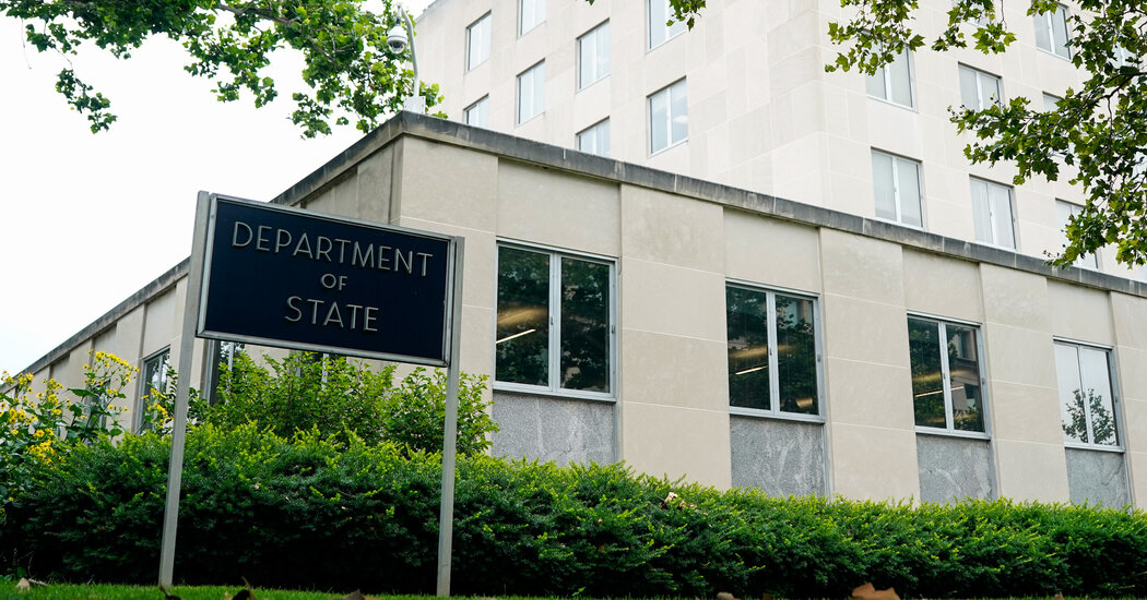 Featured image for Supreme Court Approves Trump’s Federal Workforce Reshaping