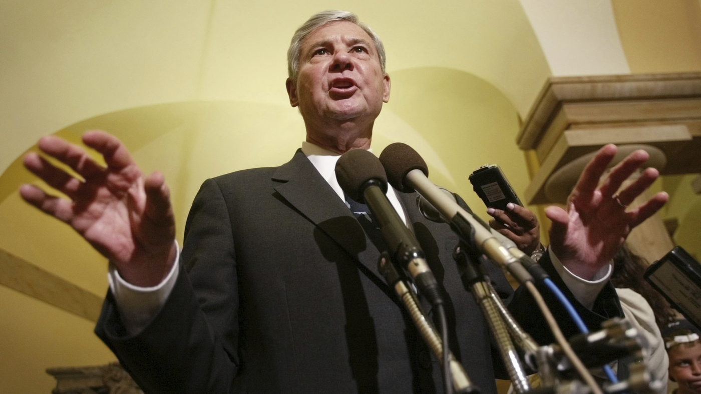 Featured image for "Former Florida Governor and Senator Bob Graham Dies at 87"