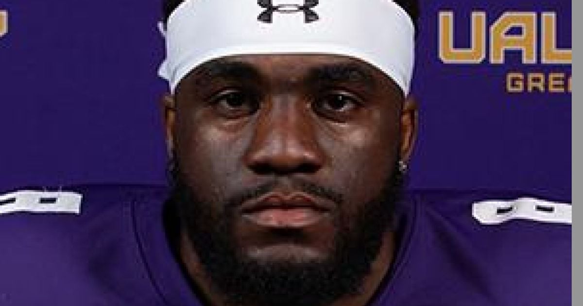 Featured image for "NFL Draft Prospect AJ Simon Dies at 25"