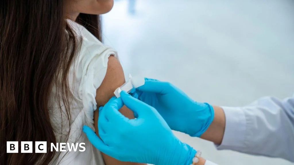 Kent meningitis outbreak prompts vaccine reminders and precautionary treatment
